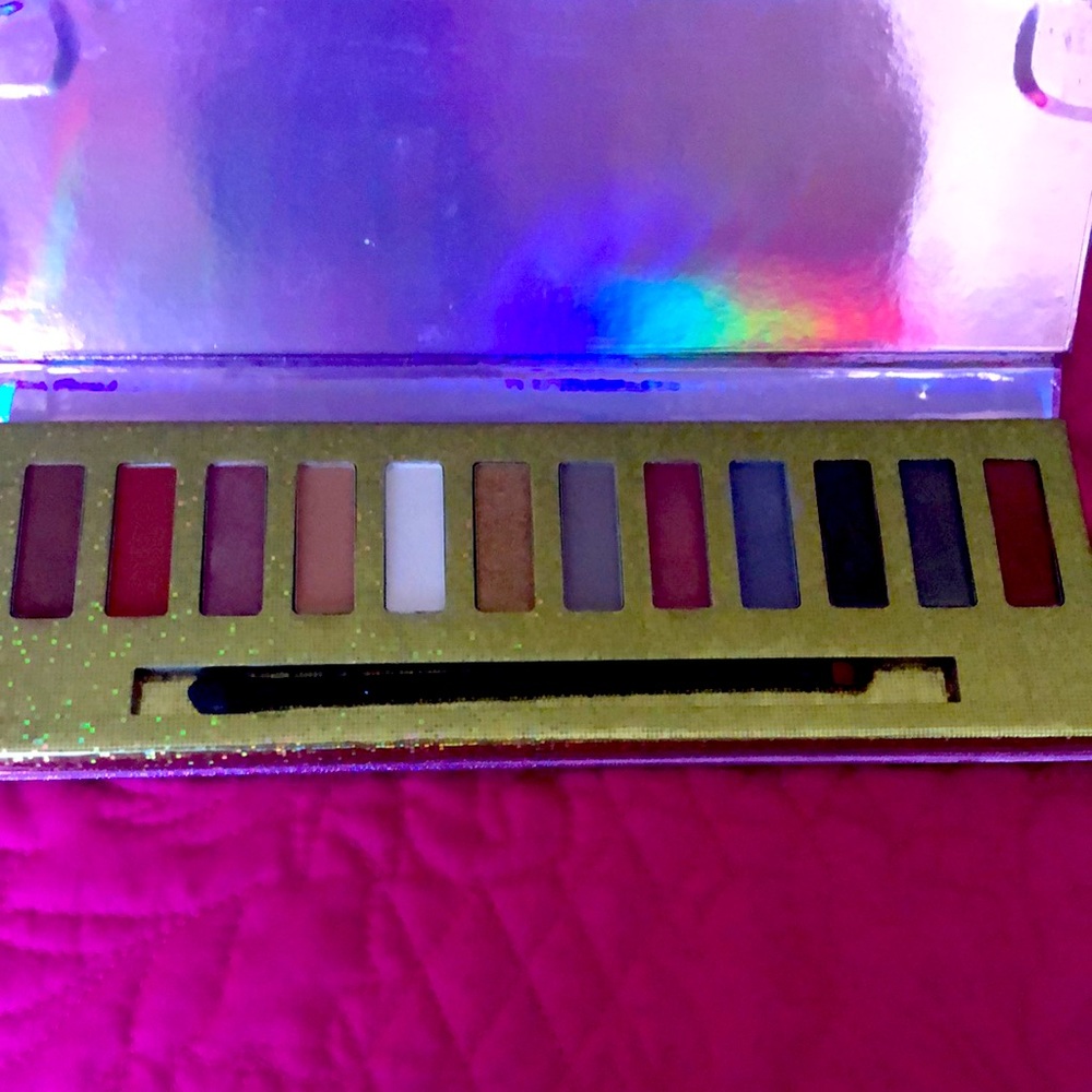 Eyeshadow Palette